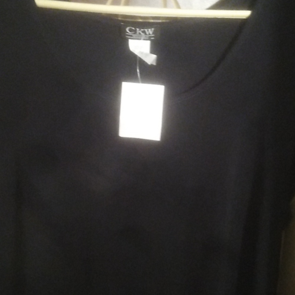 Ladies sleeveless blouse